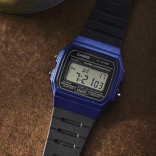 Casio Mens Digital Standard Square Watch In Blue