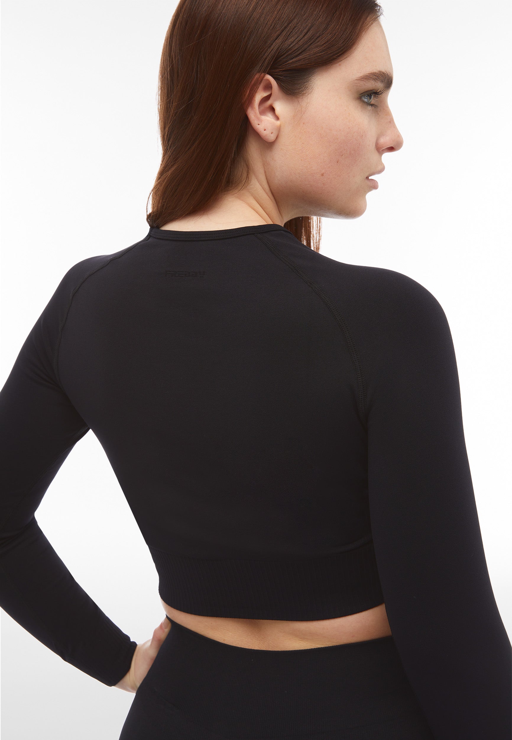 Freddy Womens Knitted Long Sleeved Crop Top In Black