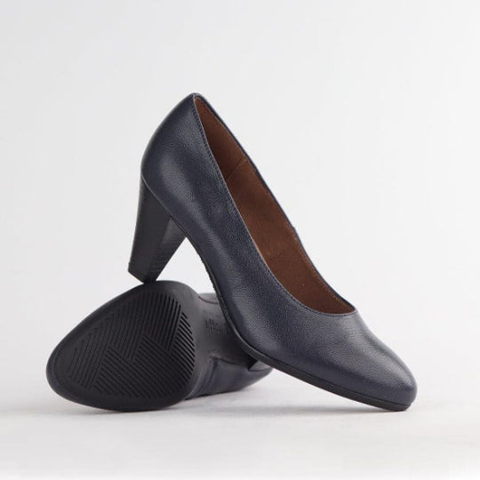 Froggie Ladies Lea Waxy Heels In Navy