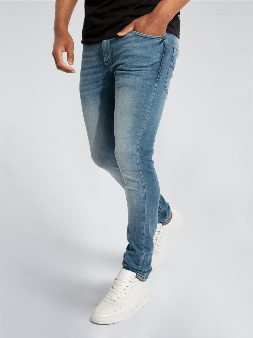 Guess Mens Super Skinny Jeans In Medium Wash