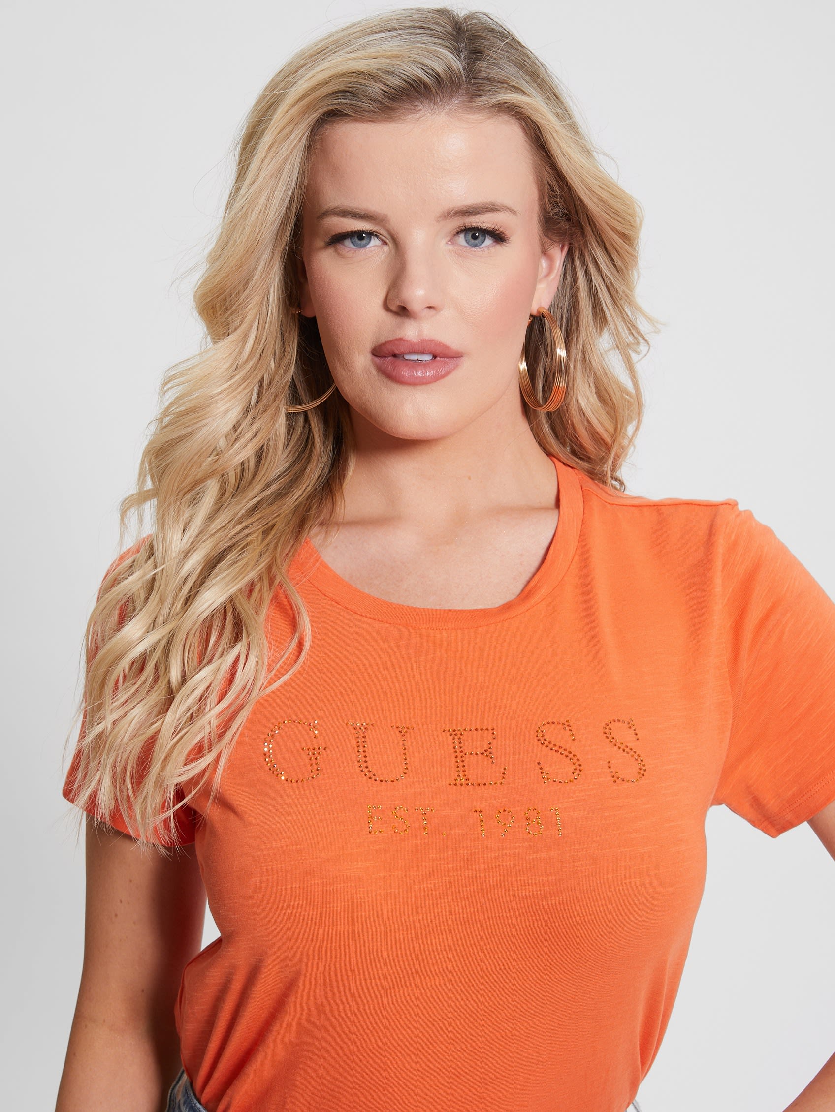 Guess Womens Short Sleeves Guess 1981 Crystal Easy T-Shirts In Orange