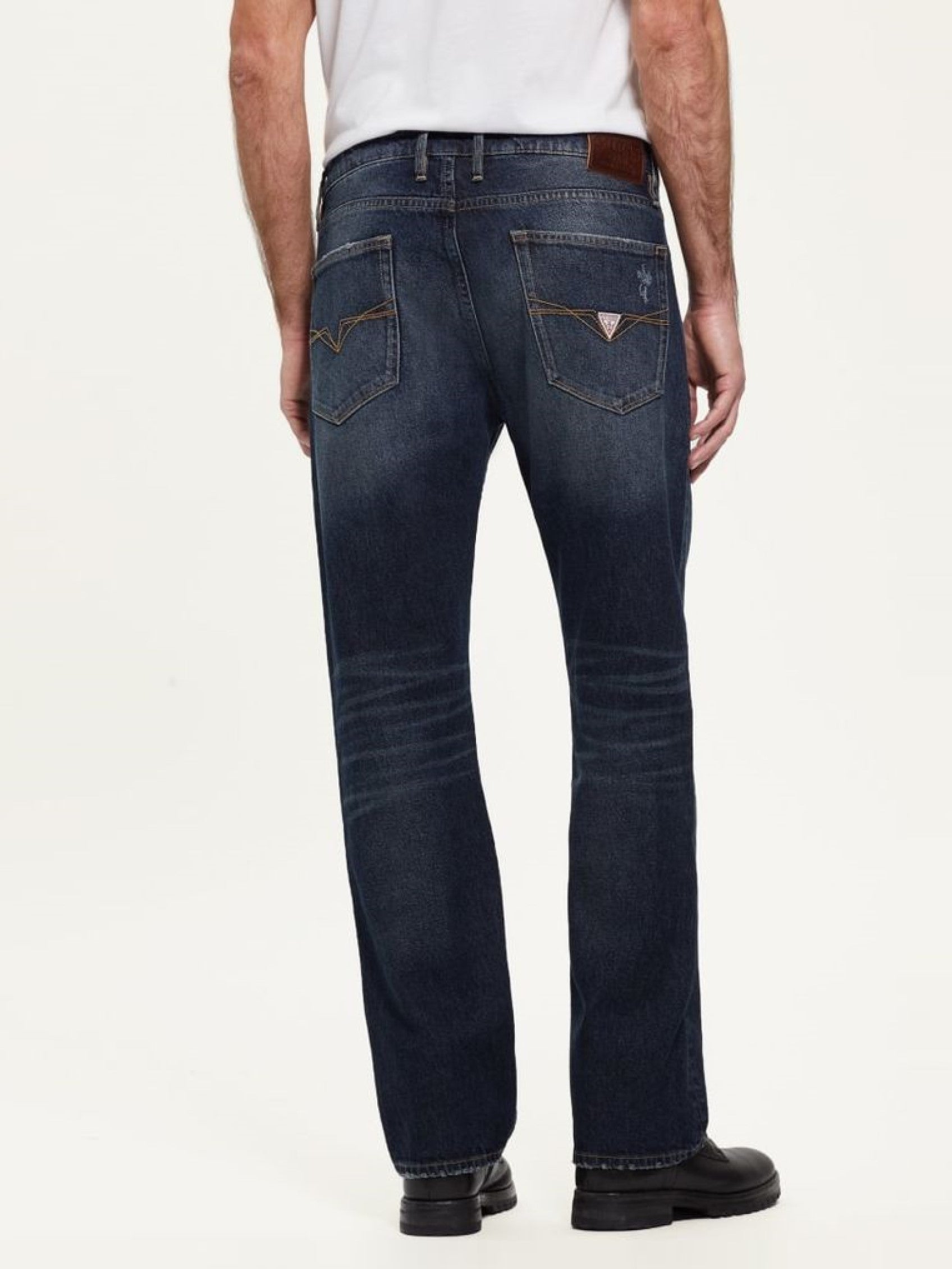 Guess Avalanche Mens Slim Bootlag Jeans In Medium Wash