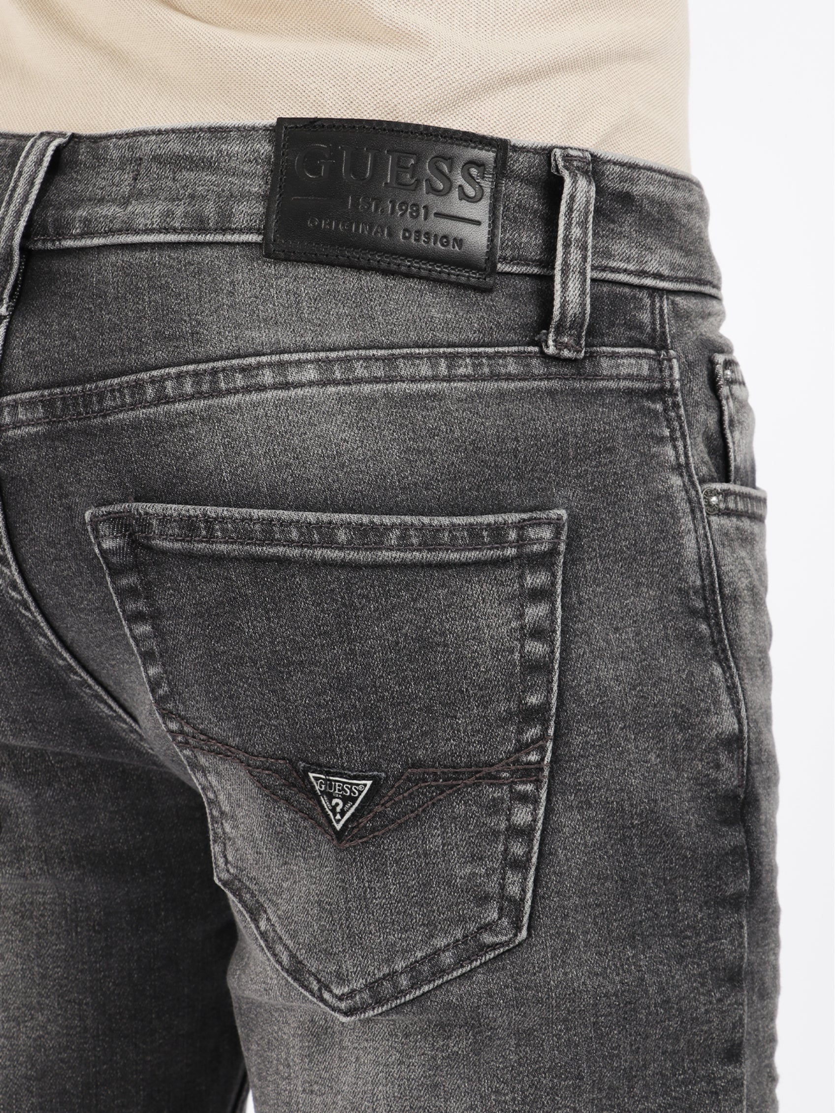 Guess Mens Slim Straight Jeans In Charcoal