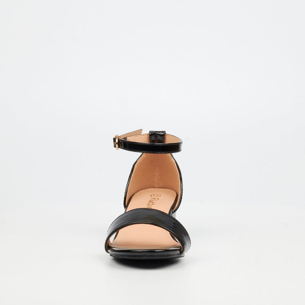 Flutterfly Girls Gracie 1 Shoes In Black