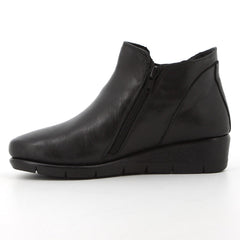 Hush Puppies Ladies Gracious Short Boots In Black