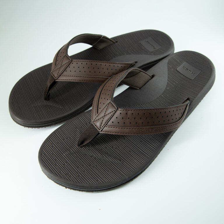 Hush Puppies Mens Strut Thong Sandals In Brown
