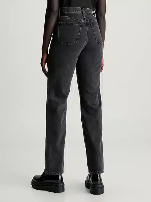 Calvin Klein High Rise Straight In Black