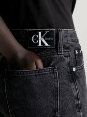 Calvin Klein High Rise Straight In Black