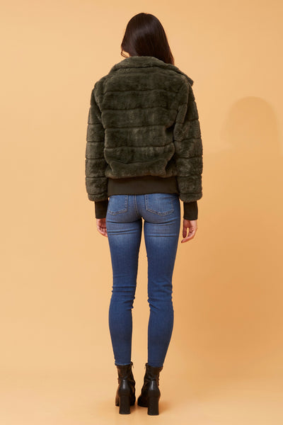 Stella Morgan Womens Zip Through Faux Fur Jacket In Olive