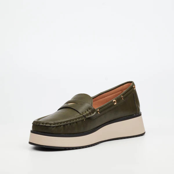 Butterfly Feet Ladies Jaime 3 Shoes In Olive