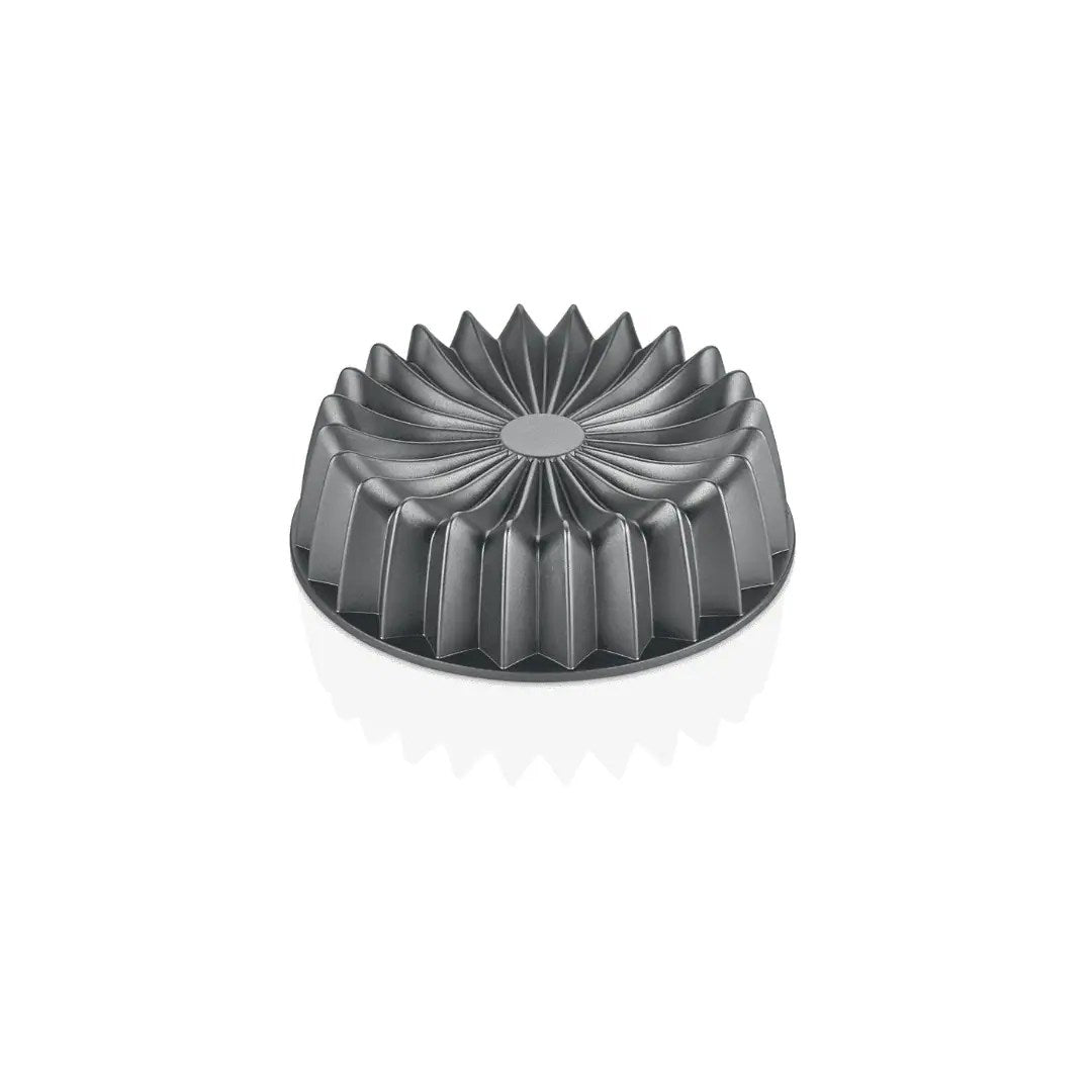 Jan Premium Cast Aluminium Fluted Pie Tart Mould In Black