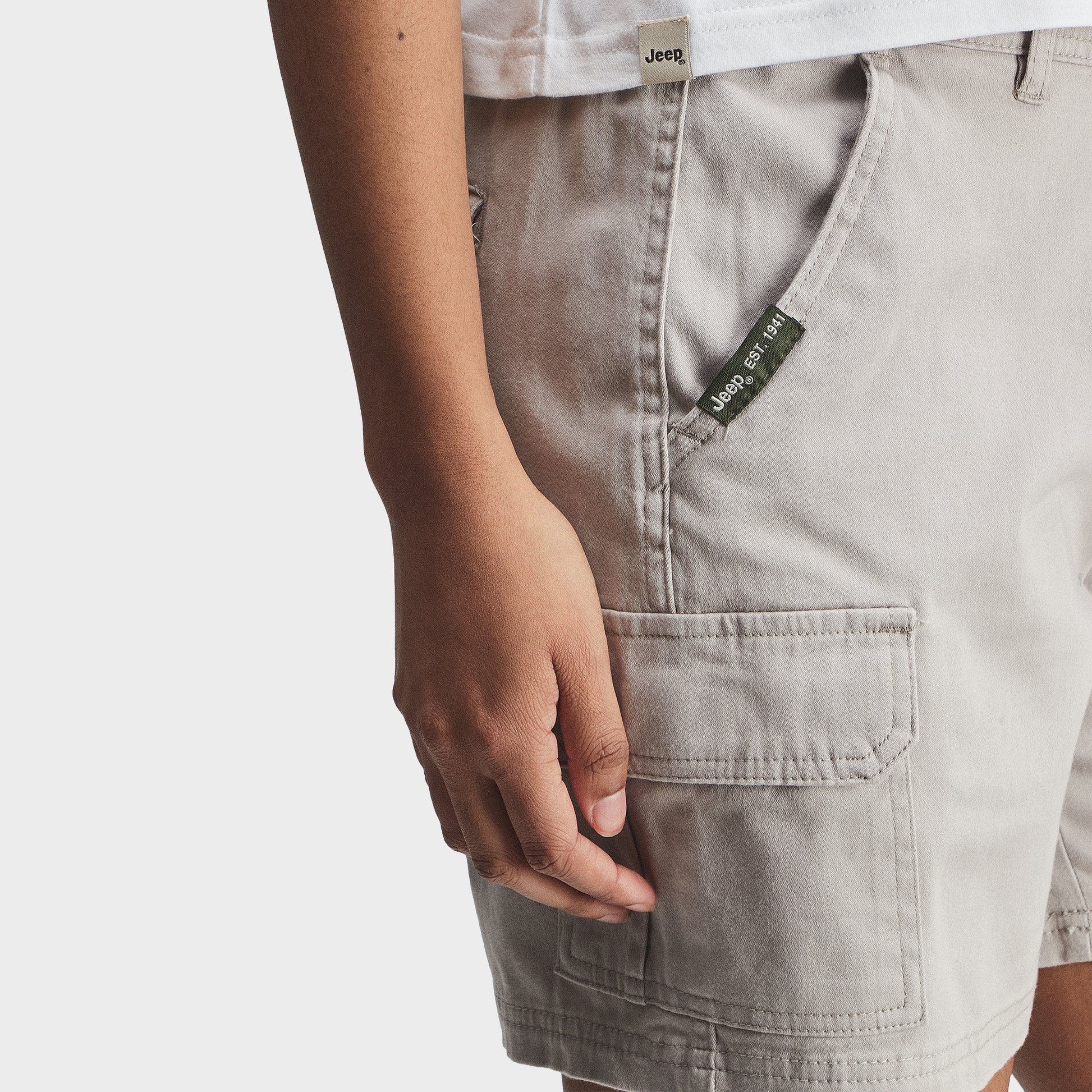 Jeep Womens Mountain Shorts In Khaki