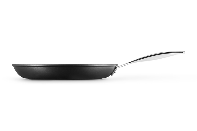 Le Creuset Toughened Non-Stick Shallow Frying Pan