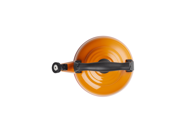 Le Creuset Traditional Kettle 2.1L With  Max Line In Flame