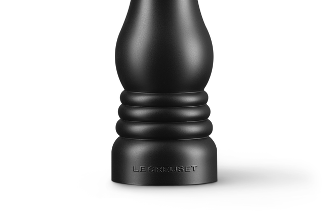 Le Creuset Salt Mill Shaker In Black