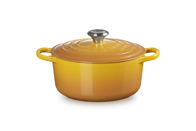 Le Creuset Cast Iron Signature Round Casserole In Nectar