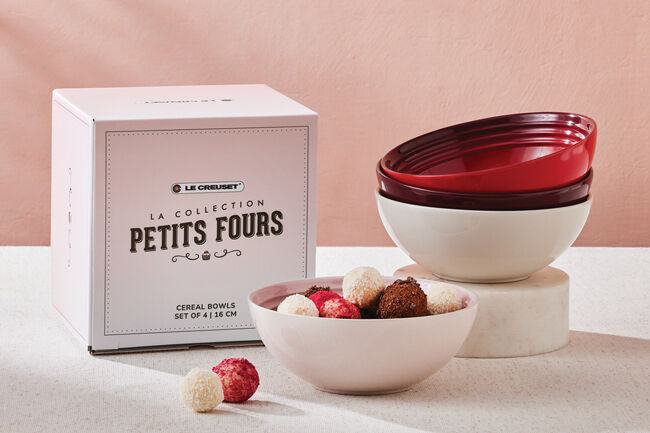 Le Creuset Petit Set of 4 Cereal Bowls In Multi
