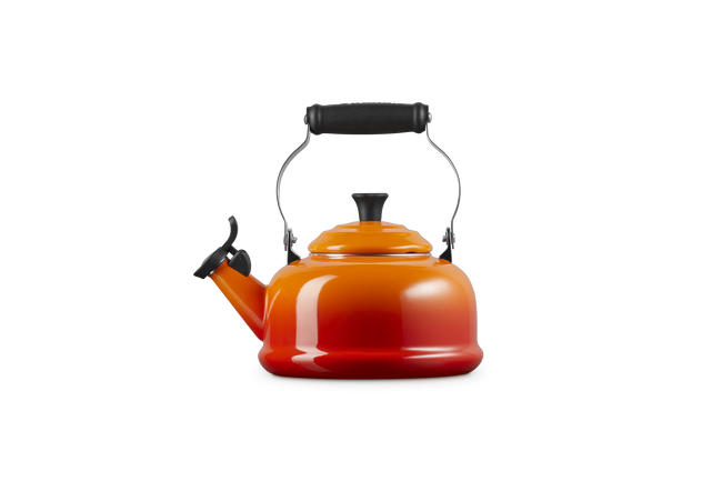 Le Creuset Classic Kettle Flame