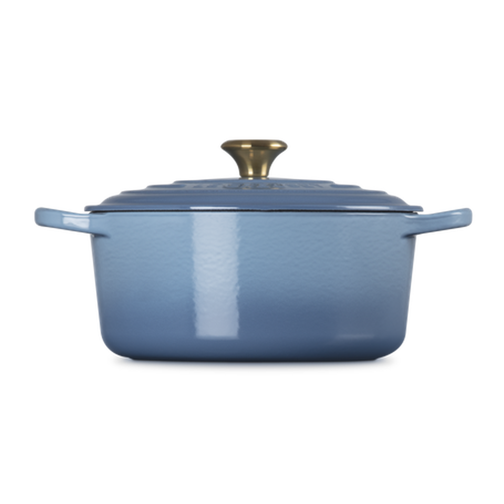 Le Creuset Signature Round Cocotte Small Pot In Chambry