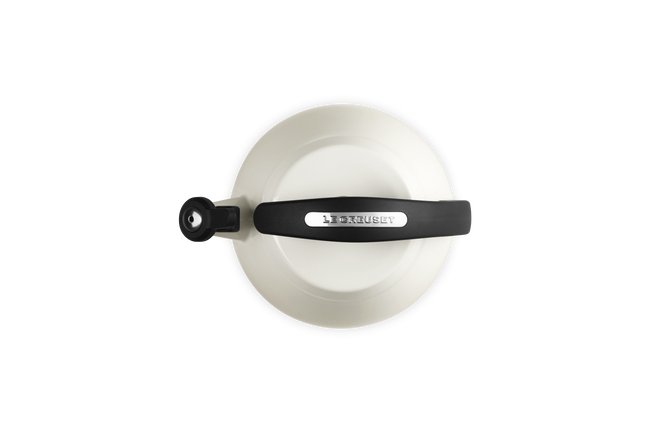 Le Creuset Cloche Kettle In Meringue