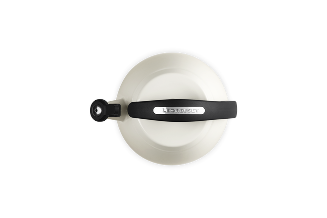 Le Creuset Cloche Kettle In Meringue