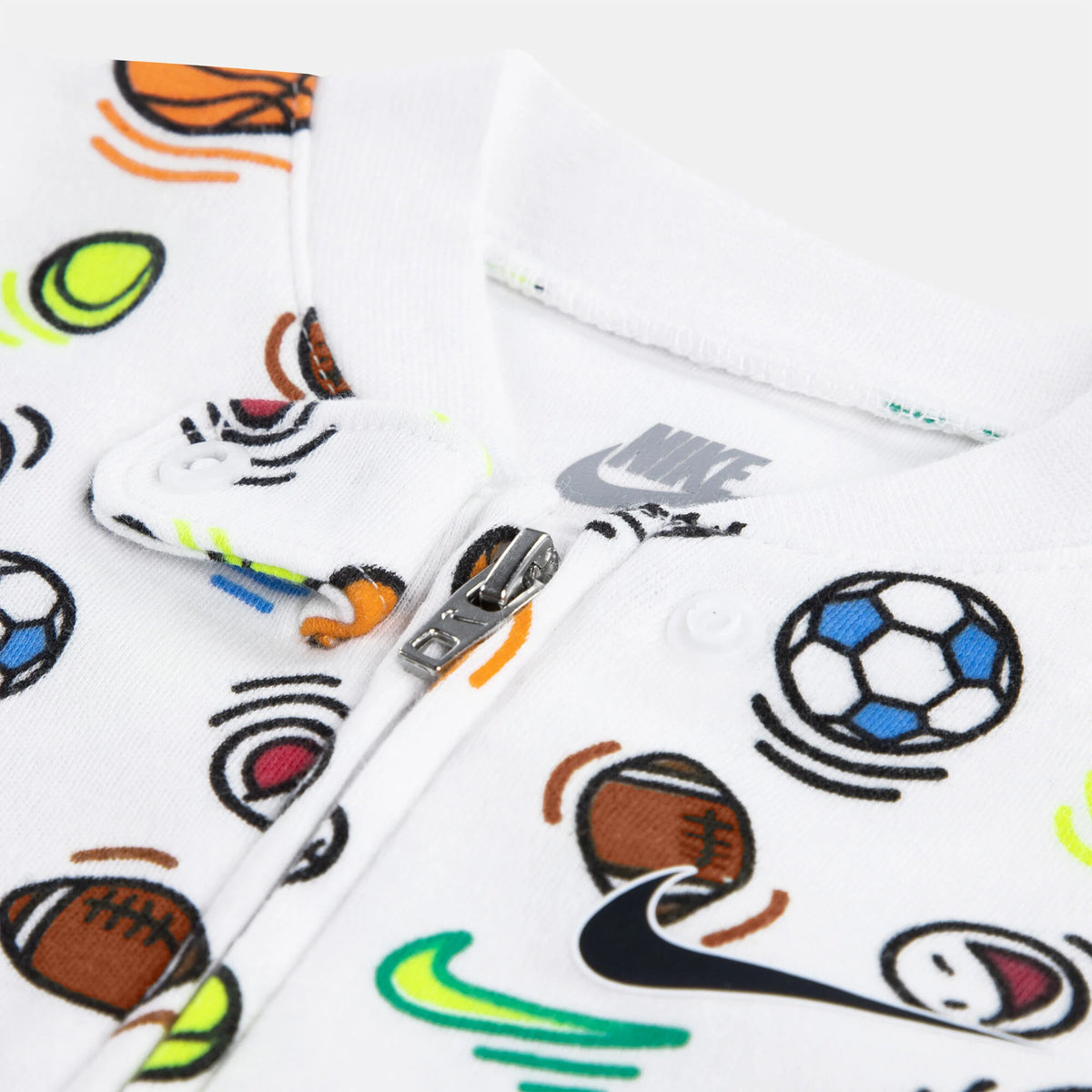 Nike Boys Nsw In The Zone Aop Cove Jumpsuit In White
