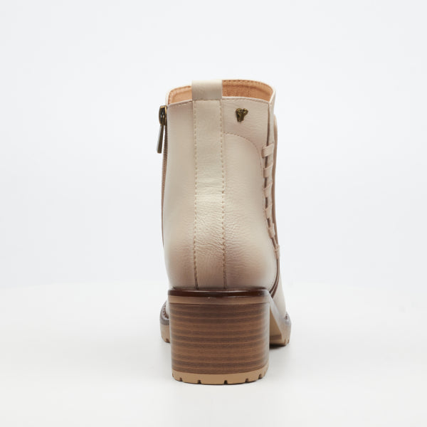 Butterfly Feet Ladies Noxer 7 Boots Bone