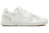 On Cloud Womens The Roger Clubhouse Shoes In White & Sand