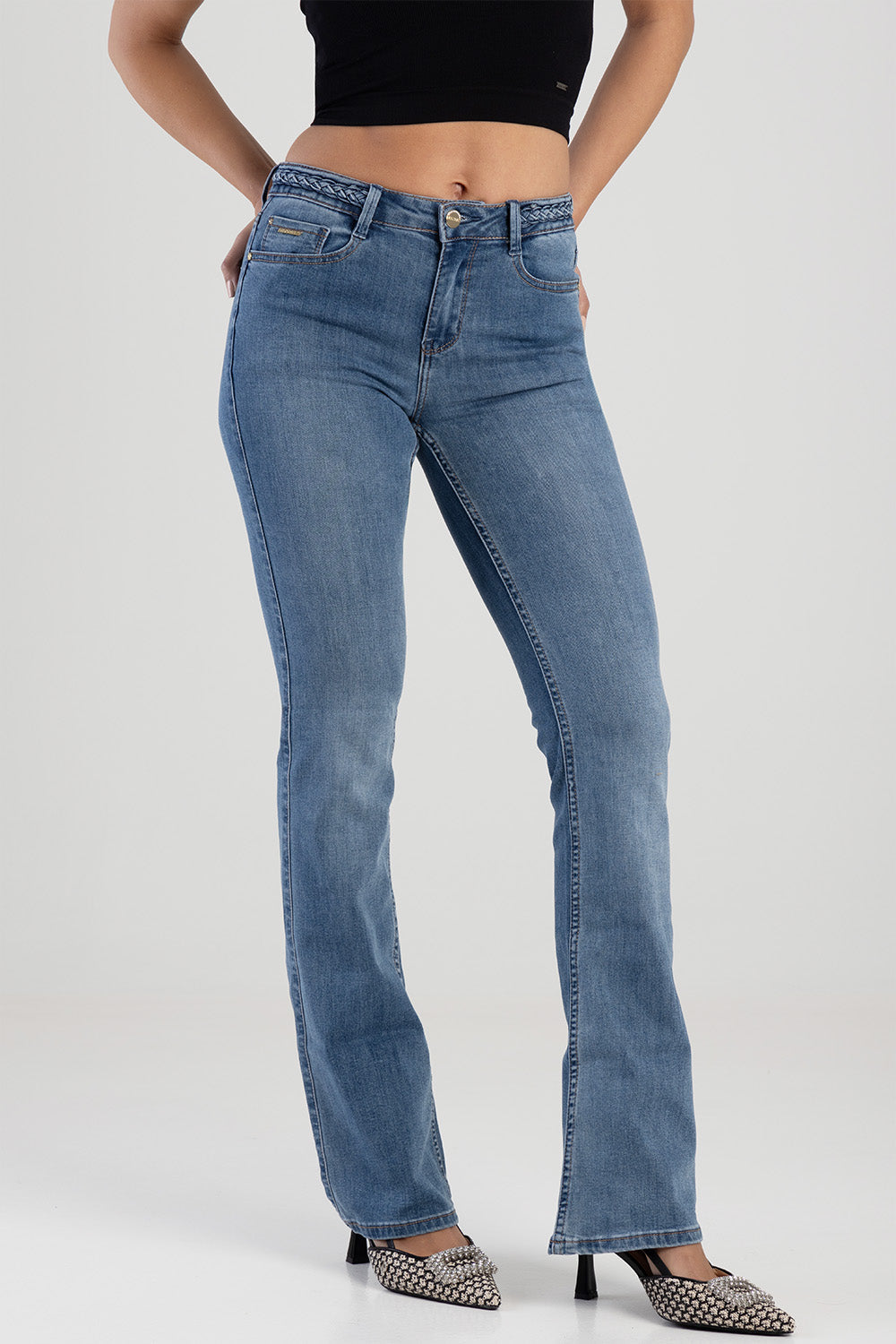 Sissyboy Womens Mid-Waist Bootleg Jeans With Wasit Braid In Medium Vintage