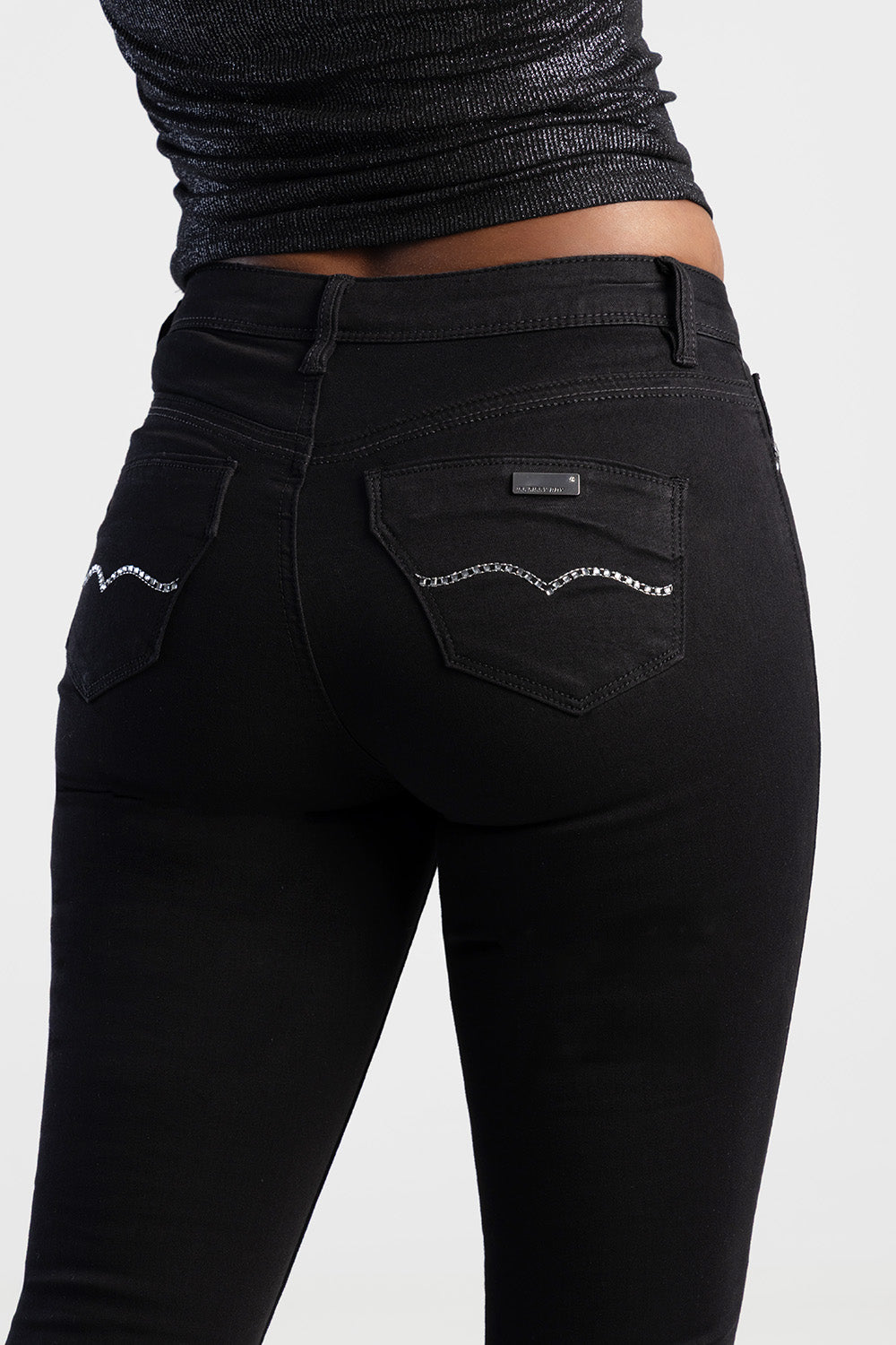 Sissyboy Ladies Avery Mid-Waist Skinny Jeans In Black