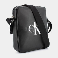 Calvin Klein K5115231 Monogram Soft Reporter18 Bag Black