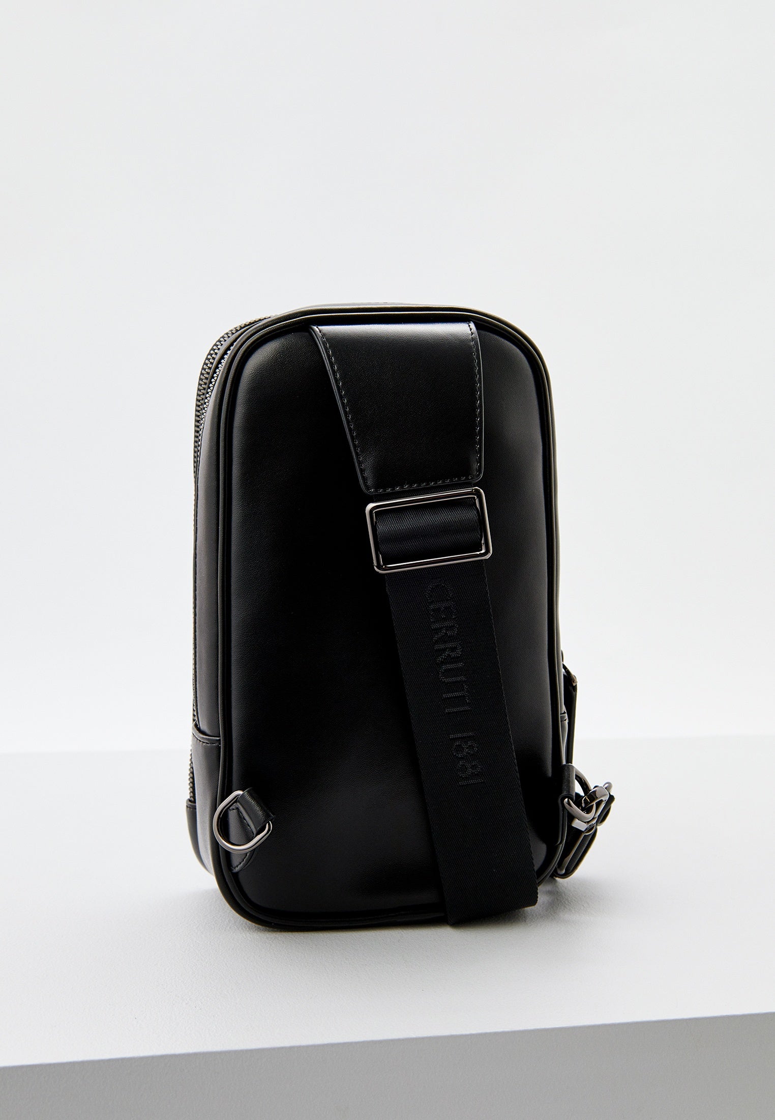 Cerruti Principe Sato Body Bag In Black