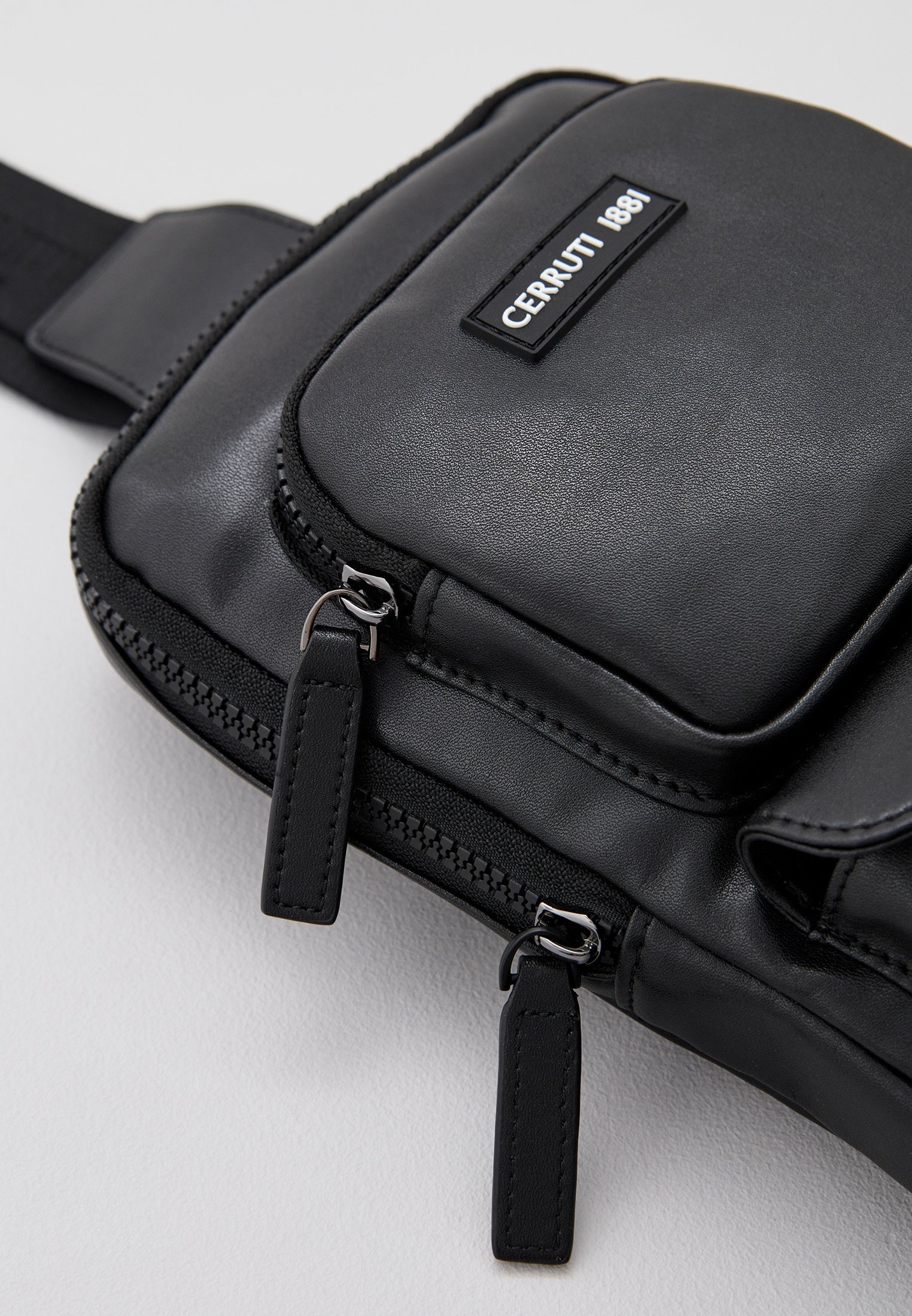 Cerruti Laurent Body Bag In Black