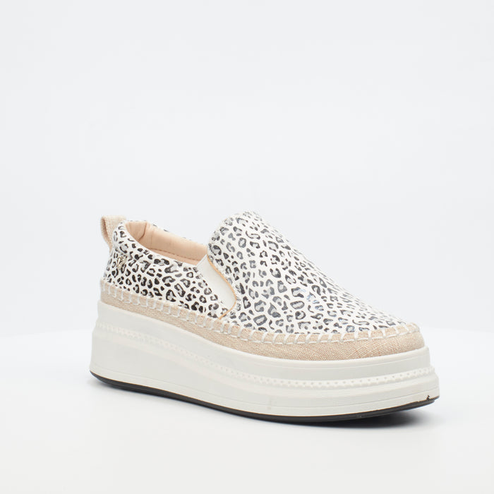 Butterfly Feet Ladies Senhora 13 Shoes In White