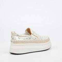 Butterfly Feet Ladies Semhora 24 Shoes In White