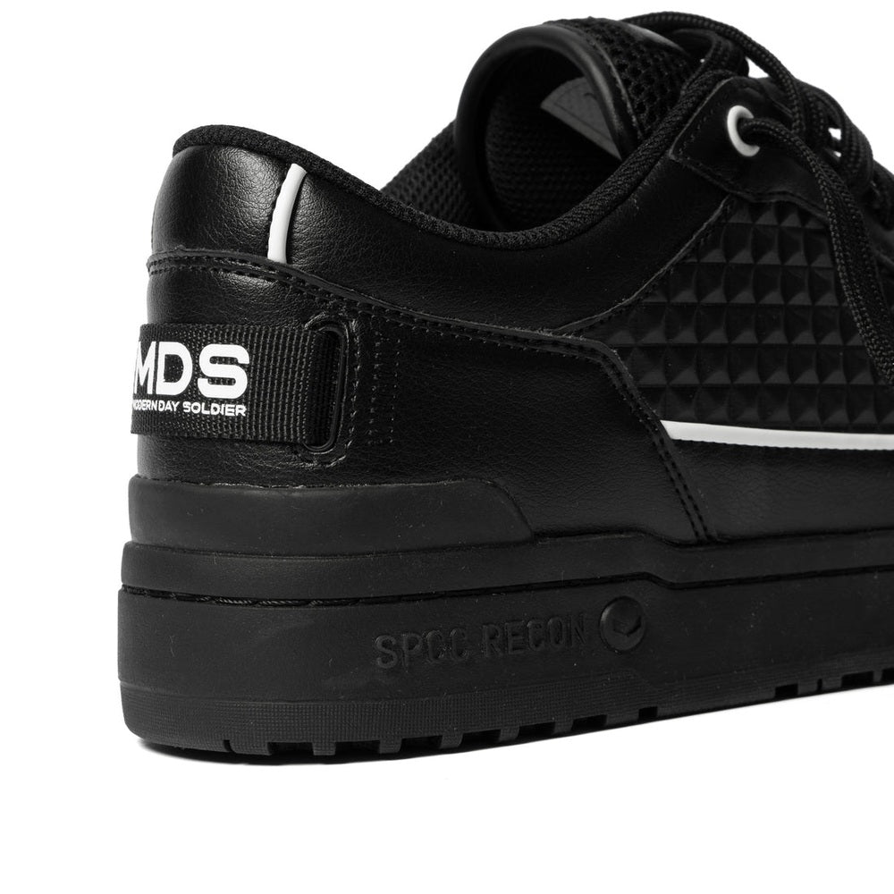 S.P.C.C Mens MDS Raider Lo Sneaker In Black