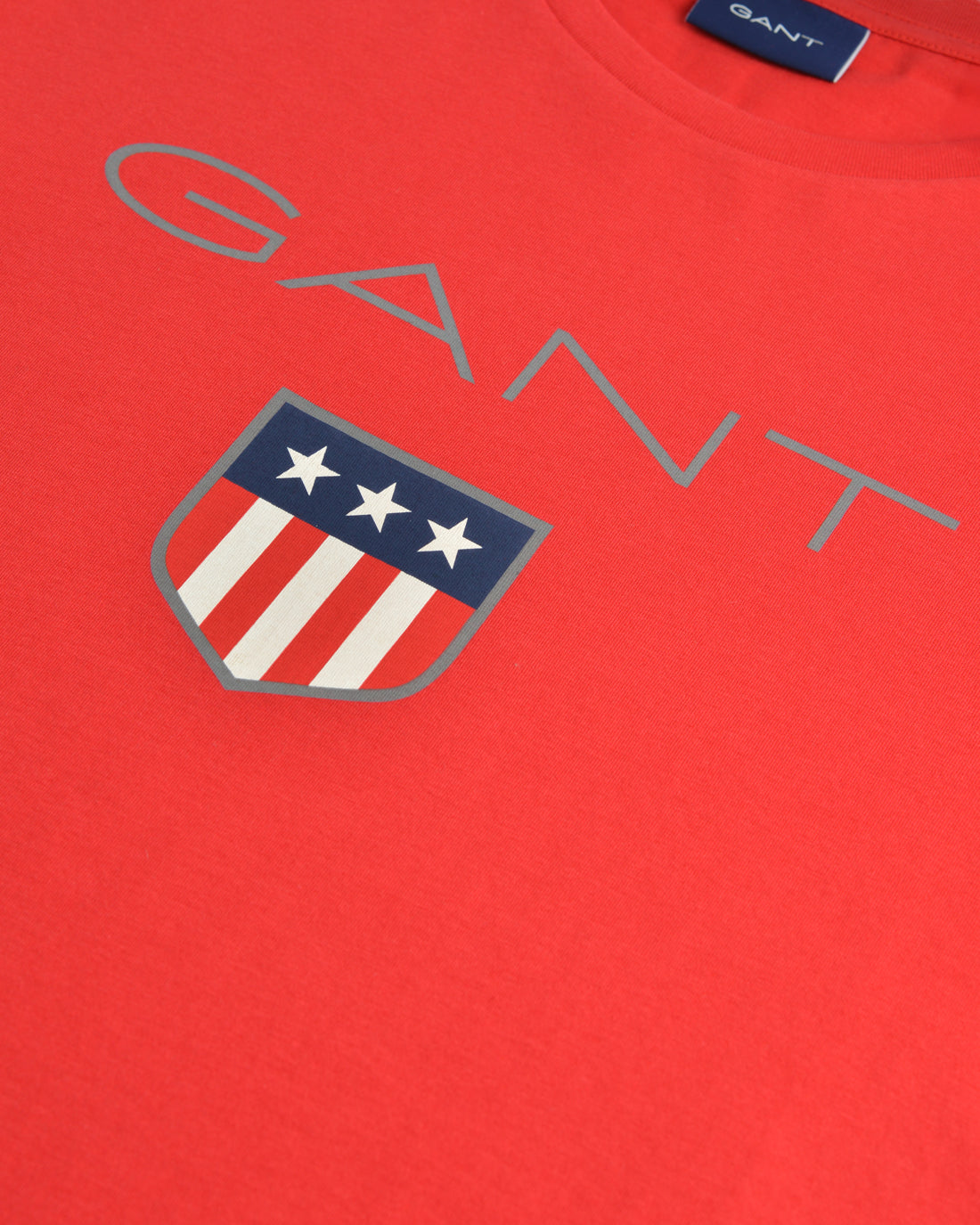 Gant Shield Short Sleeve T-Shirt In Red