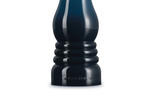 Le Creuset Classic Salt Mill in Nuit
