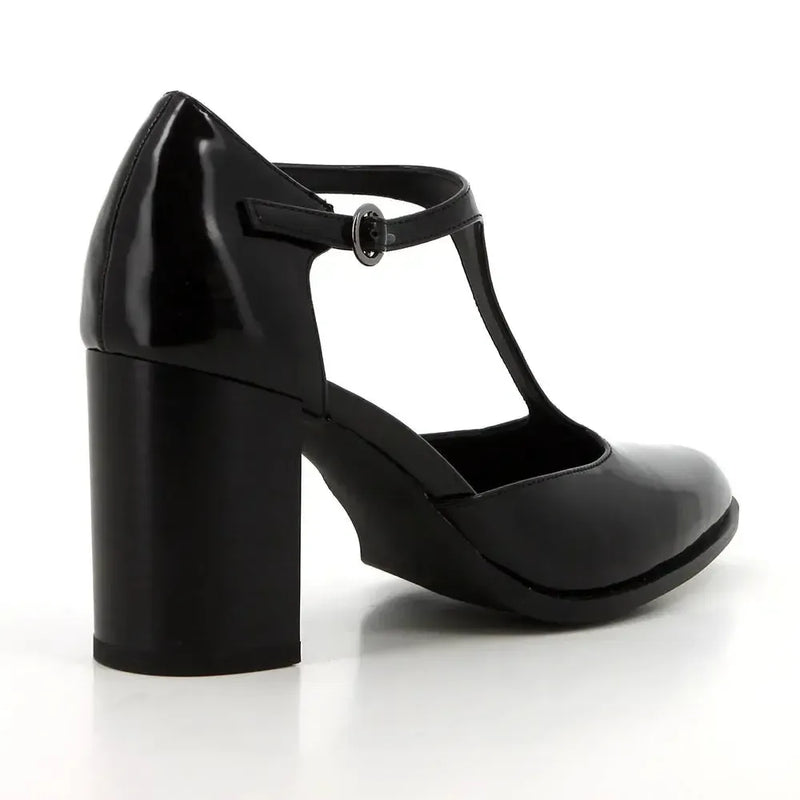 Hush Puppies Soft Style Parvani  Shoes In Black