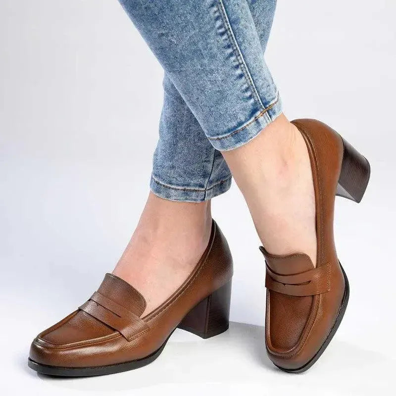 Hush Puppies Soft Style Womens Soft Tayten Shoes In Tan