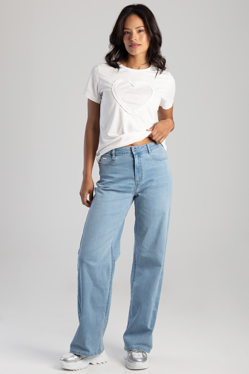 Sissyboy Ladies Regular T-Shirt With Ribbon Heart In White