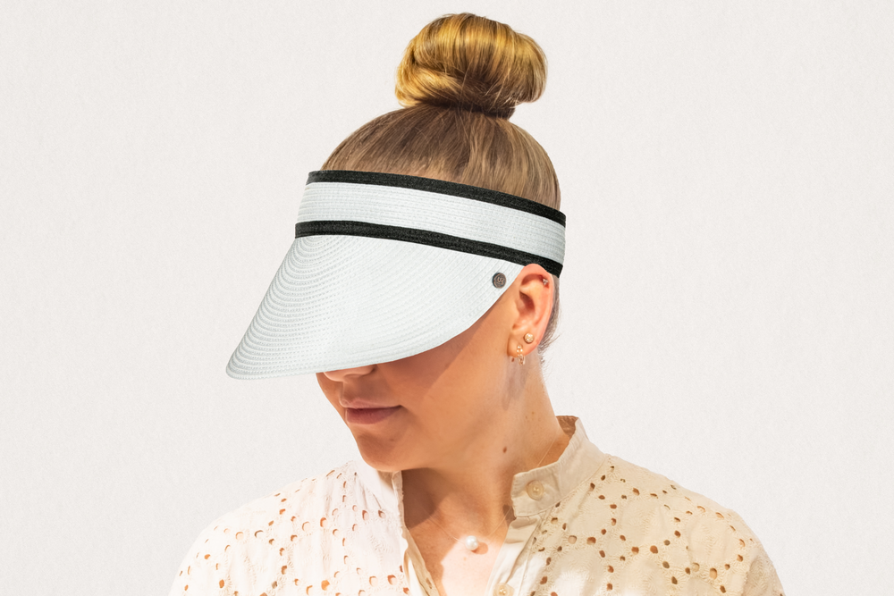 Chapman Womens Peak Hat In White