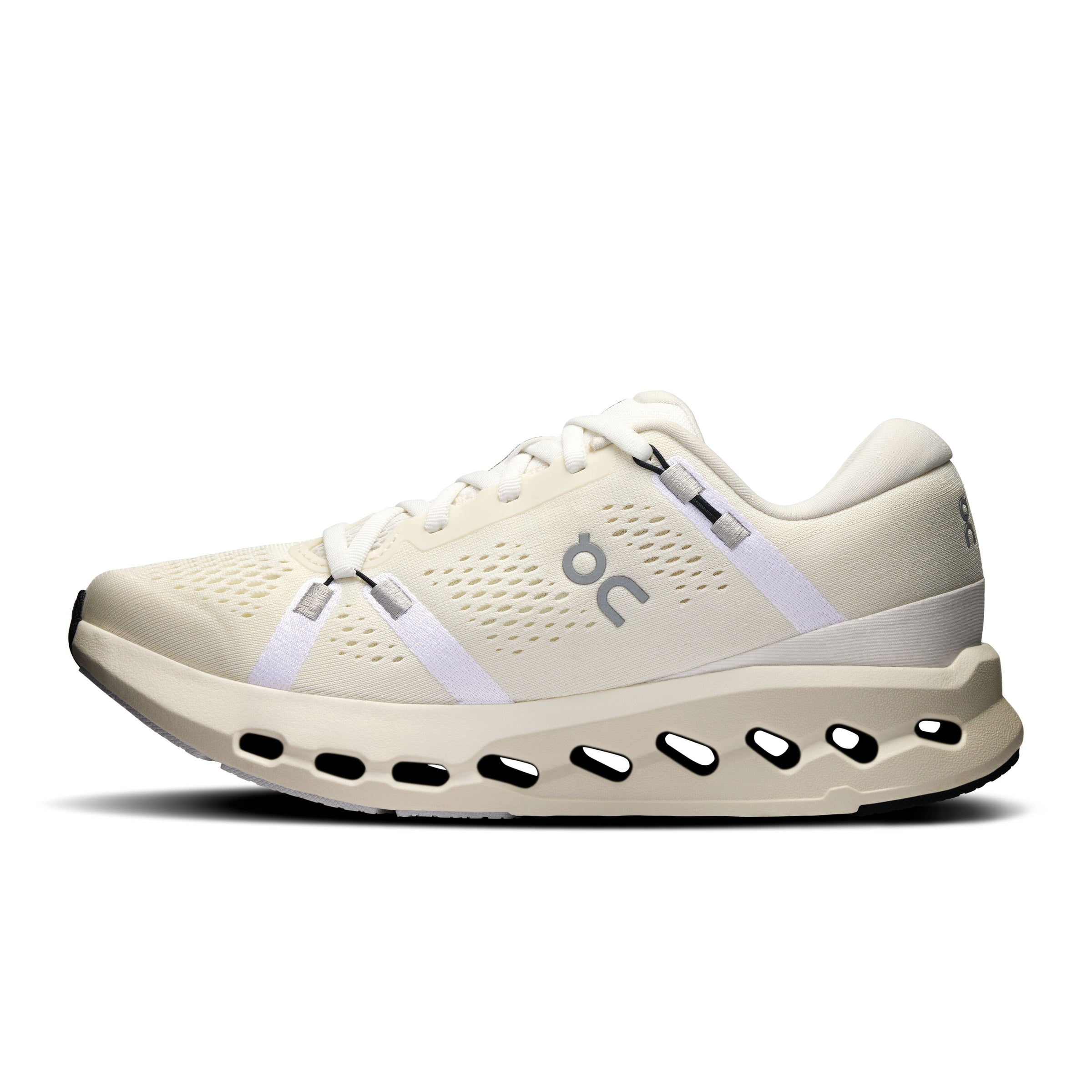 On Cloud Womens  Cloudsurfer 2.0 Shoes In Ivory