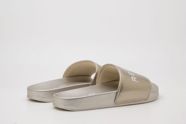 Replay Womens Up Patent Slides In Platinum