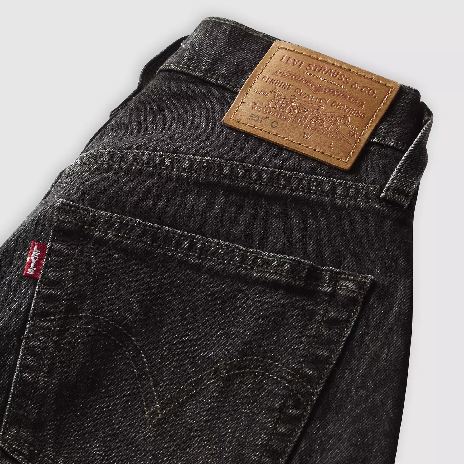 Levis Womens 501 Curve Jeans In Black