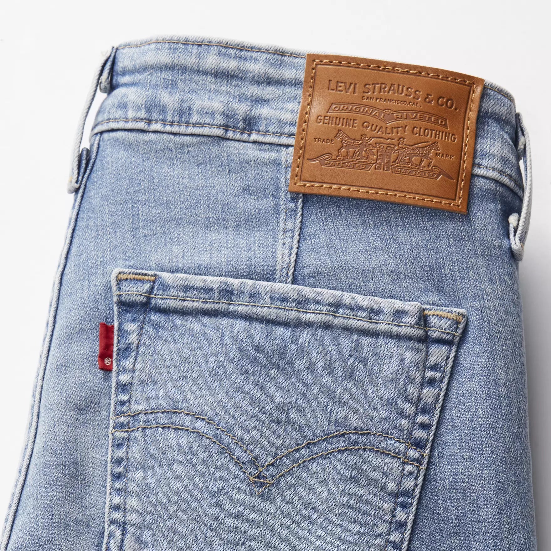 Levis Mens Slim Welt Pocket Jeans In Light Indigo
