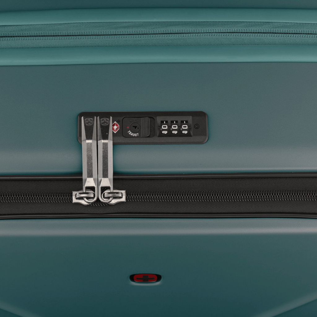 Wenger Amplix Hardside Trolley In Deep Lake
