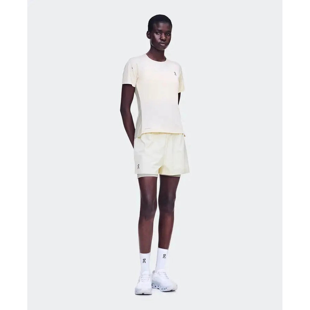 On Womens Performance-T Shirt In Off-White