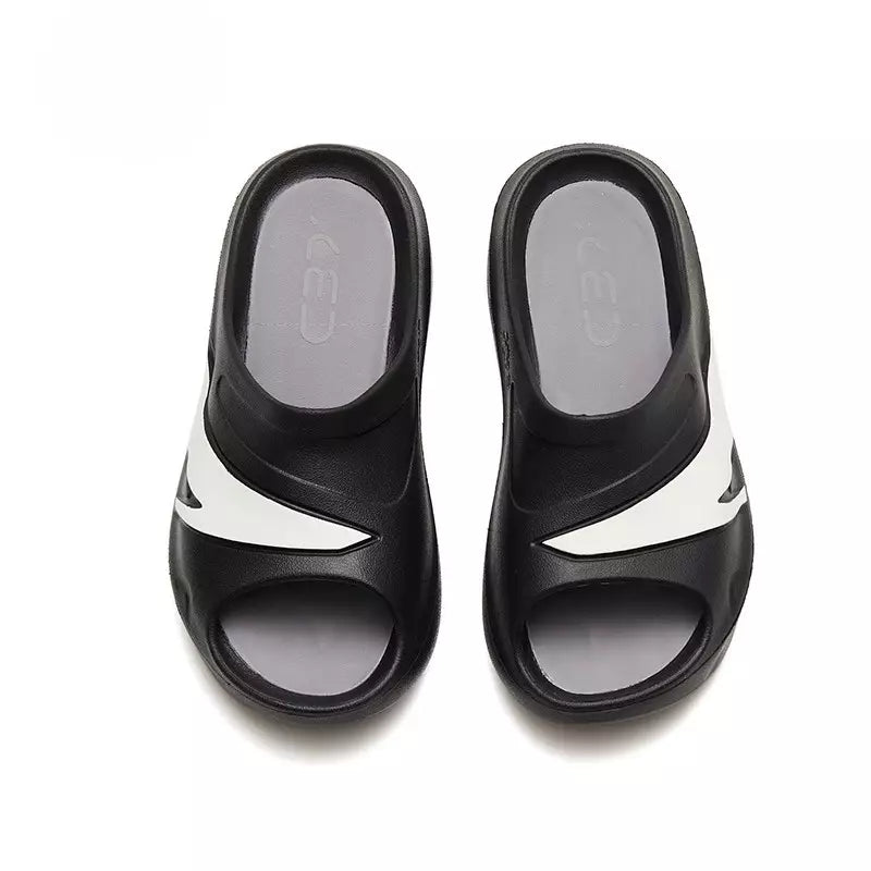 Anta Mens Slides In Black And White