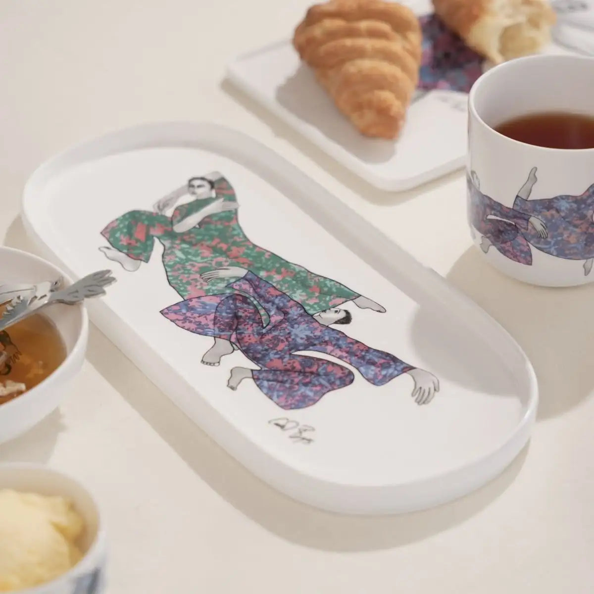 Carrol Boyes Platter Oval Dancing Girls White